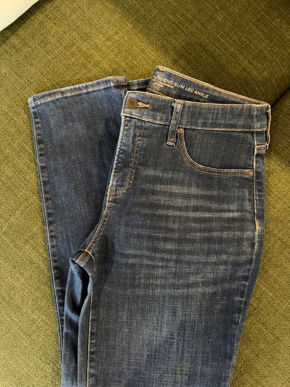 Chico’s NWOT size  10 R  Dark Wash Slim Leg Ankle Jeans